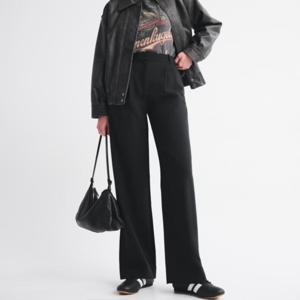 NWT Abercrombie & Fitch Ultra High Wide Leg Trousers